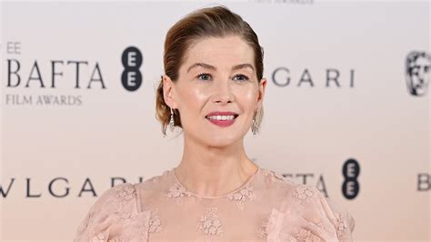 Rosamund Pike turns heads in semi